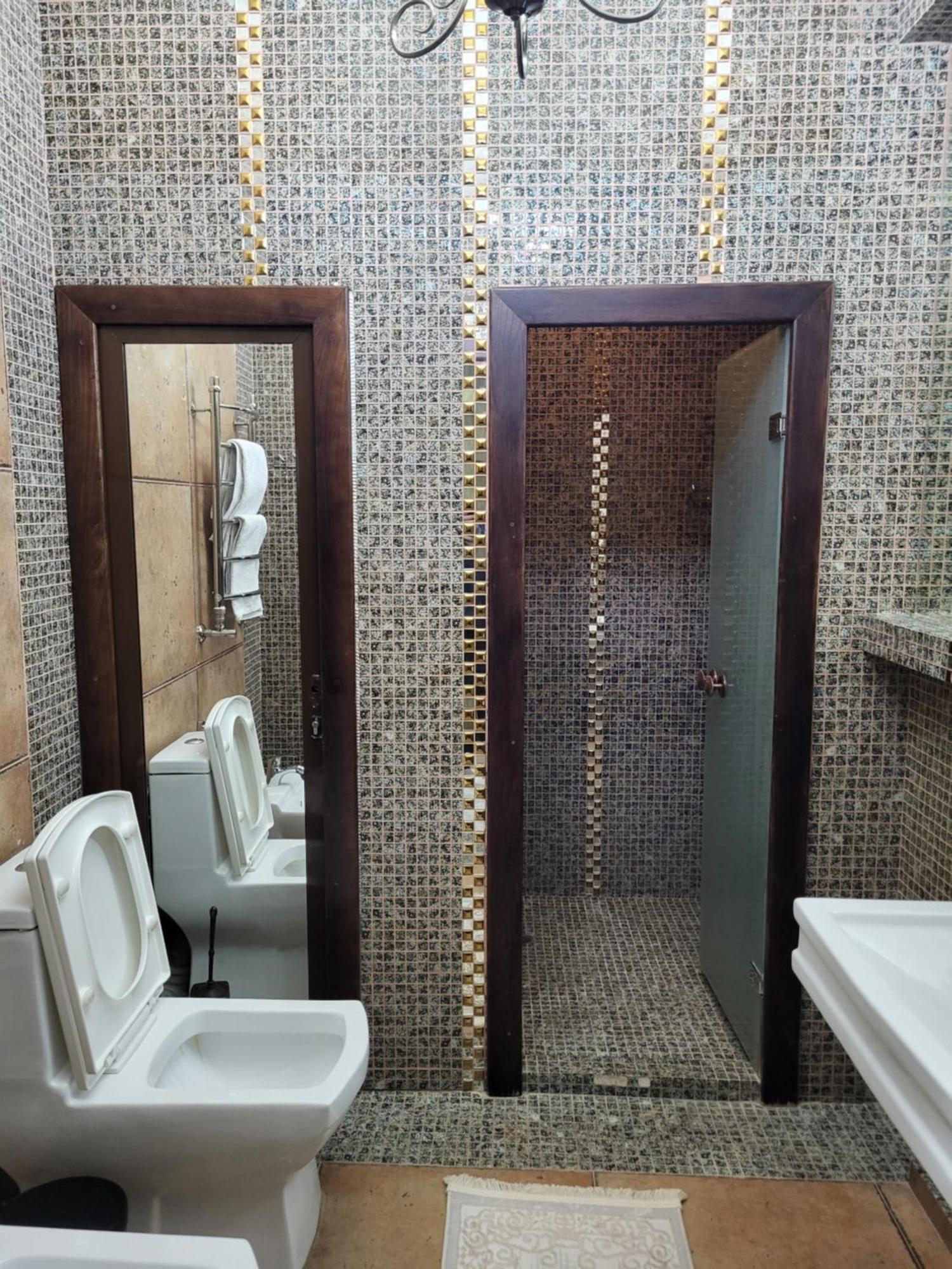 Seoul Hotel Шимкент Стая снимка