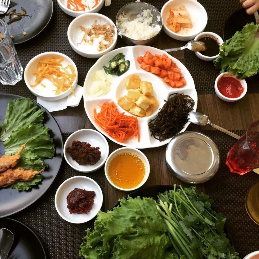 Seoul Hotel Шимкент Екстериор снимка