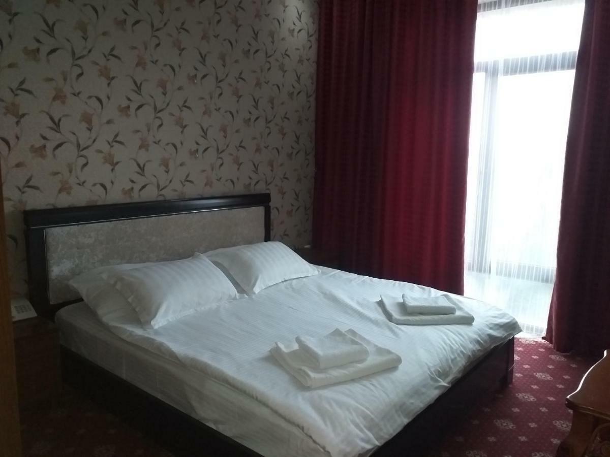 Seoul Hotel Шимкент Екстериор снимка