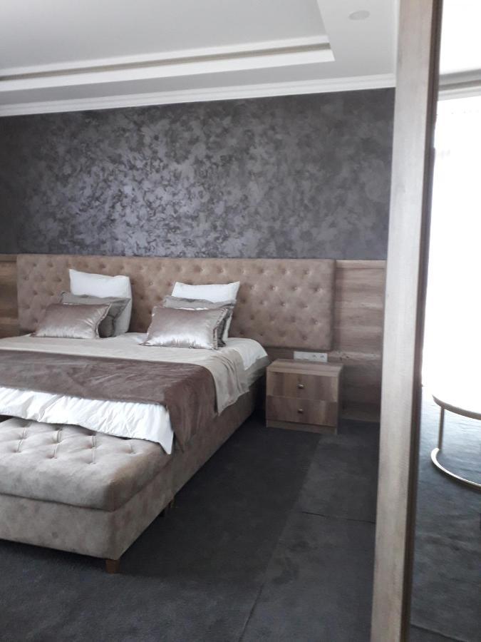 Seoul Hotel Шимкент Екстериор снимка